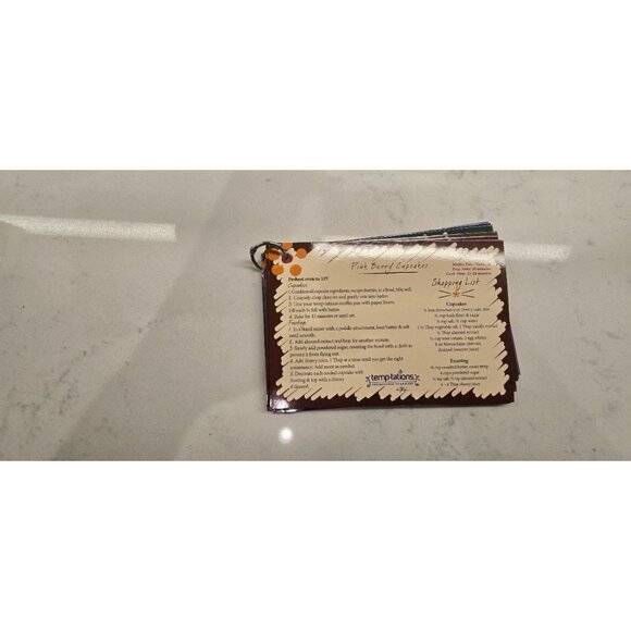 Temp-Tations Bakeware Set With Floral Lace Pattern & Recipe Cards - Picture 11 of 14